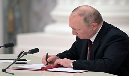 بوتين يُصدق على اتفاقية عسكرية مع الهند