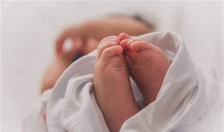 ملياردير يُثير الجدل... أنجب أكثر من 100 طفل!