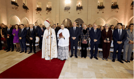 الرئيس عون والسيدة الاولى شاركا في افتتاح تساعية الميلاد في كنيسة سيدة الزروع  