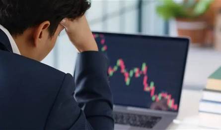 مع تراجع أسهم الذكاء الاصطناعي.. "نيكاي الياباني" يهبط 1%