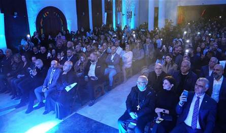 "‘إنت البسمة"... ريسيتال ميلادي يجمع بين الصلاة والتأمل