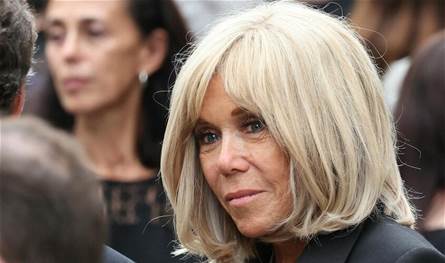 بريجيت ماكرون تعتذر من الناشطات النسويات