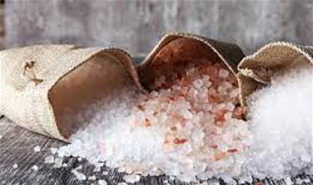 كيف يرفع الملح "الخفي" ضغط الدم دون أن تشعر؟  