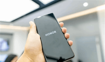 الرقائق تضغط على السوق.. تراجع متوقع لشحنات الهواتف العام المقبل