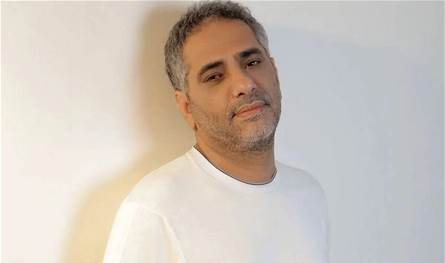 تفاصيل جديدة في قضية فضل شاكر… ومحاميه يكشف سبب تأخّر المحاكمات