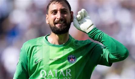 الفيفا تتوّج دوناروما كأفضل حارس في العالم