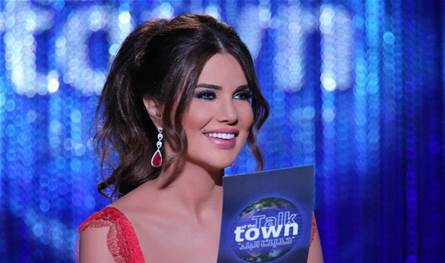 "كبرت ست الكل".. منى أبو حمزة تحتفل بخطوبة ابنتها تعرّفوا إلى عريسها (صور)