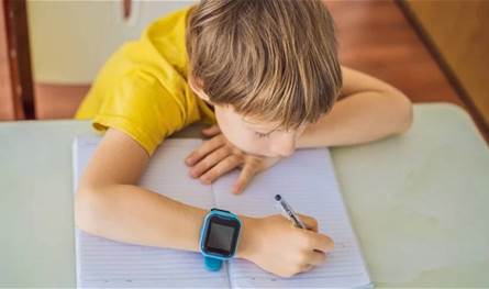 ساعة ذكية "سحرية" لإيقاف نوبات غضب الأطفال.. تعرفوا على خصائصها