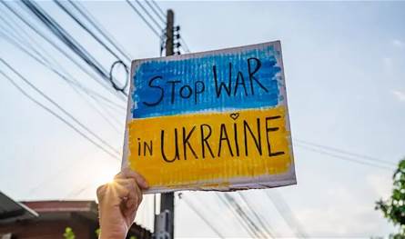 زعيم الاشتراكيين في ألمانيا: للتحفظ على المشاركة في قوة متعددة الجنسيات بأوكرانيا