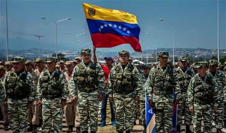 بعد الحصار النفطي… الجيش الفنزويلي يتوعّد بالتصدي