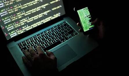 هجوم إلكتروني يهز فرنسا ويطال ملفات سرية لوزارة الداخلية!