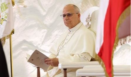 لبنان يراهن على "الرجل الأبيض" لمنع الحرب عليه