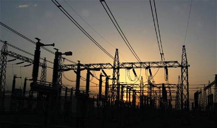 انقطاع الكهرباء عن مدن رئيسية في السودان بعد قصف محطة توليد