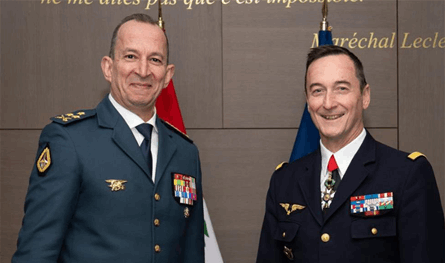 قائد الجيش الفرنسي: نقف مع الجيش للحفاظ على سيادة لبنان