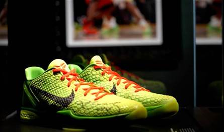 مزاد على حذاء براينت بـ10 ملايين دولار