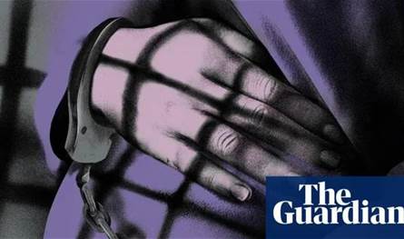 مأساة النساء الحوامل في السجون حول العالم