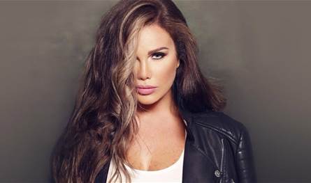 لأوّل مرّة... نيكول سابا تكشف عن وجه إبنتها (فيديو)