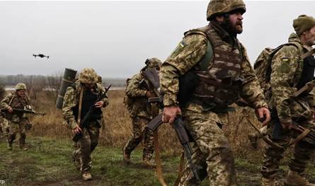 على وقع المحادثات المستمرة.. ترامب يدعو كييف إلى التحرك سريعا في مسار السلام مع موسكو