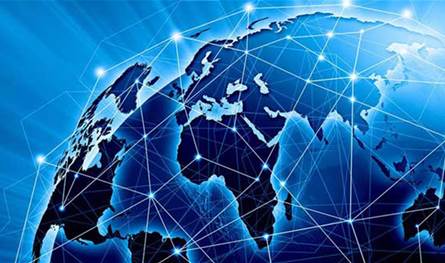 من يتحكم في الإنترنت؟