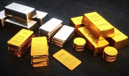 بعد بيانات التضخم الأميركية ووسط قوة الدولار.. تراجع في أسعار الذهب والفضة