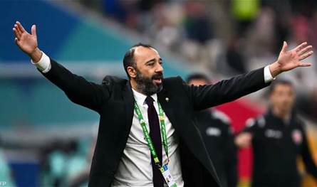 لاعبا الأردن ويوضحان حقيقة "تجاهل التحية" لمدرب المغرب