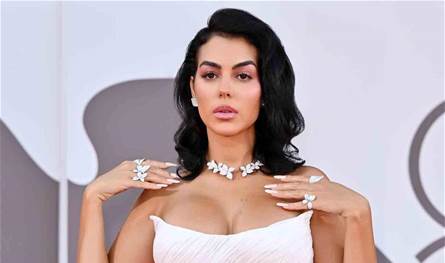 جورجينا تبث السعادة بين أطفال مستشفى بالرياض.. فيديو