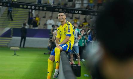 بالصورة.. رونالدو يفاجئ مبابي