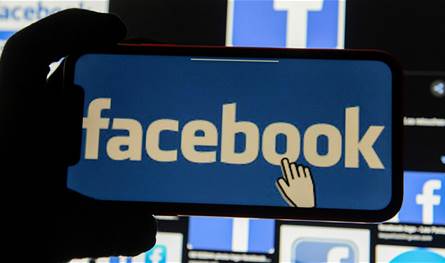 "فيسبوك" يختبر فرض رسوم على مشاركة الروابط الخارجية