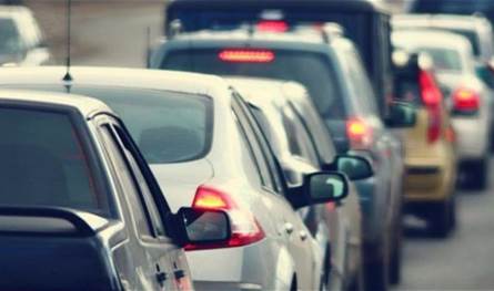 إليكم ما يشهده الآن طريق نفق المطار باتّجاه خلدة