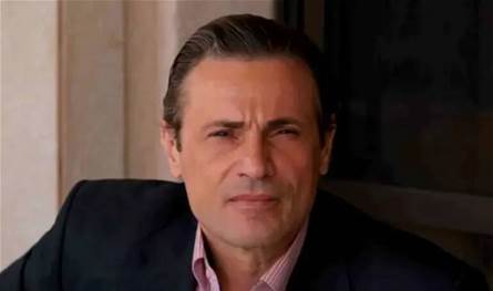 كان يبكي متأثرا.. فيديو للممثل الراحل وليد العلايلي ينتشر صوّر قبل أيام من وفاته 