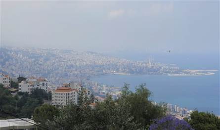 إندلاع حريق داخل مستودع في غزير