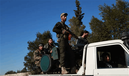 الأوضاع خرجت عن السيطرة.. اشتباكات عنيفة جدًا بين "قسد" والجيش السوري في حلب (فيديو)