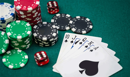  إقفال واعتقالات.. مداهمة أحد محال القمار في زغرتا