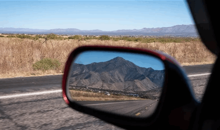 3000 دولار وتذكرة سفر.. ترامب يوسّع برنامج "الترحيل الذاتي"