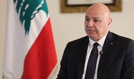 عون يرفض تصرُّف وزير بتعطيل المراسيم