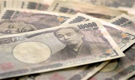 وسط تحذيرات يابانية من تدخل رسمي.. تأرجح في سعر الين