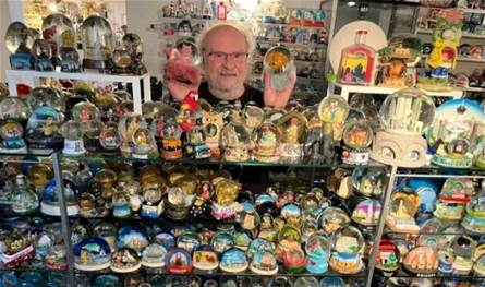 ألماني يدخل موسوعة غينيس بـ11 ألف كرة ثلج زجاجية