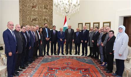 الرئيس عون: هناك إعادة نظر برواتب القطاع العام