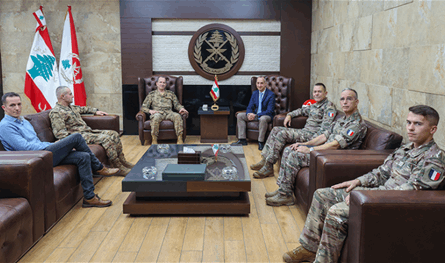 هيكل استقبل نائب رئيس أركان القوات البرية الفرنسية في اليرزة