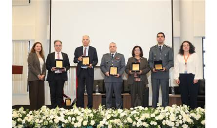 السفير الفرنسي في لبنان يشهد حفل تخريج عناصر من قوى الأمن الداخلي