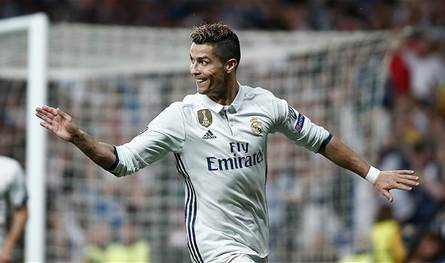 ريال مدريد يصعّد قضائيًا ضد برشلونة.. ويُدخل رونالدو على الخط