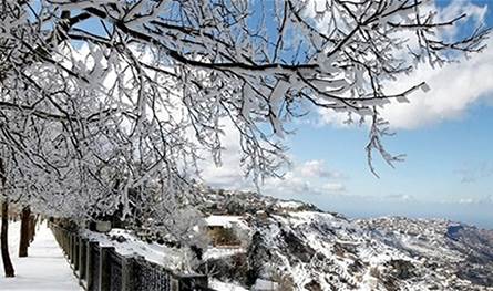 منخفض جويّ من البحر الأسود في طريقه إلى لبنان... أمطارٌ غزيرة وثلوج بدءاً من الغدّ