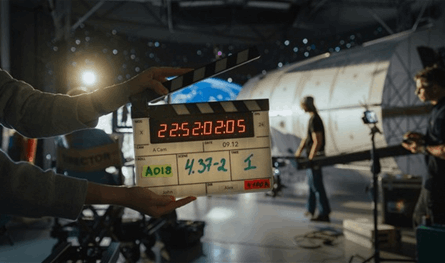 اتهامات تلاحق أحد الممثلين.. و6 نساء يقدّمن بلاغات