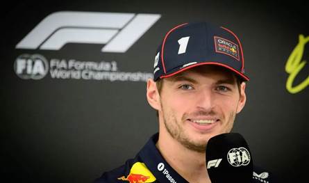 لماذا لم يدفع فيرستابن عشاء السائقين؟