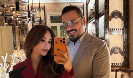 بالصور والفيديو.. لحظات رومانسية بين رامي عيّاش وزوجته في عيد ميلادها