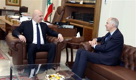 عون يبحث مع السفير الفرنسي تحضيرات مؤتمر دعم الجيش 