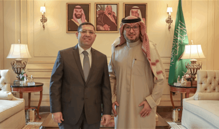 هيئة الحج والعمرة تبحث مع السفير السعودي ترتيبات موسم 2026