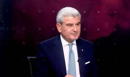 عن قانون الفجوة المالية... هذا ما قاله وزير الصناعة