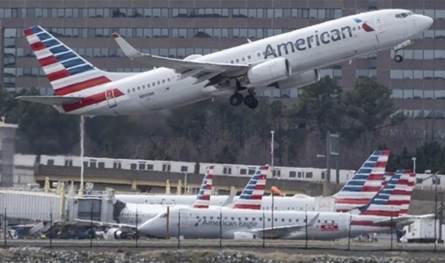 عاصفة ثلجية تلغي أكثر من ألف رحلة طيران في الولايات المتحدة