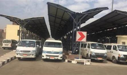 محافظة مصرية تلغي قرار حظر ركوب الإناث بجوار السائقين